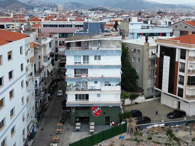 Bostanlı'da Satılık 2+1 Daire