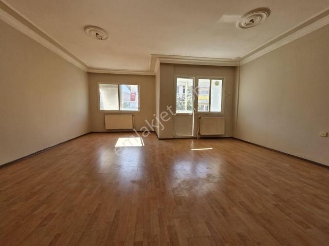 Bostanlı Da 3+1 Doğalgazlı Arakat Kiralık Daire Mkd Emlak Tan