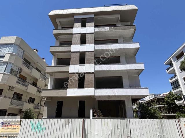 Bostanlı Emsalsiz Konumda Otoparklı Yeni Bina 3+1 Satılık Daire