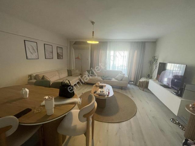 Bostanlı Takev Sokağı Ara Kat 2+1