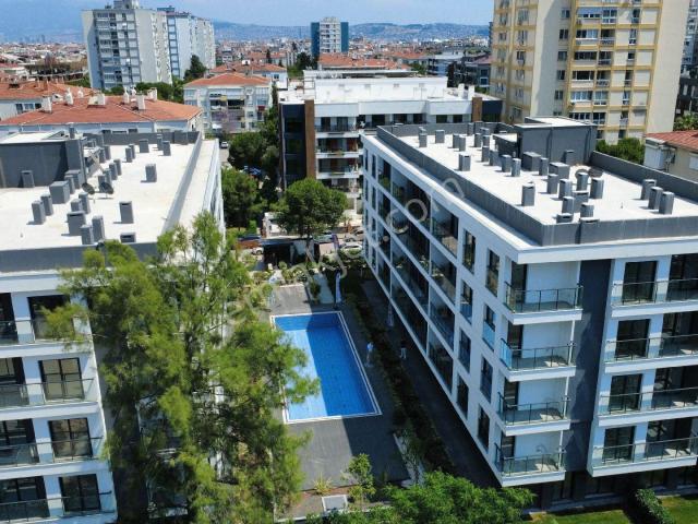 Bostanlı 1+1 Kiralık Site İçi Sıfır Daire trademark Sense Sitesi