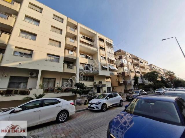 Bostanlı Sahile Yakın 3+1 160 M2 Dubleks Asansörlü Mkd Emlak