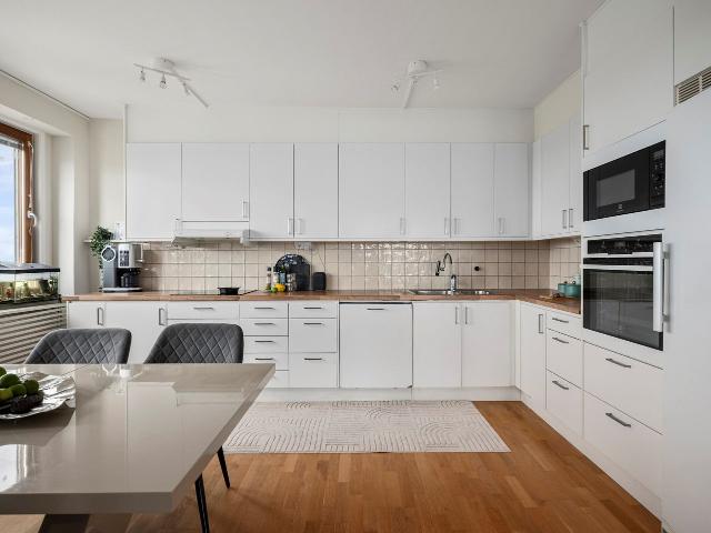 Bostadsrätt till salu i Vällingby Östersundsgatan 7 | Länsförsäkringar Fastighetsförmedling