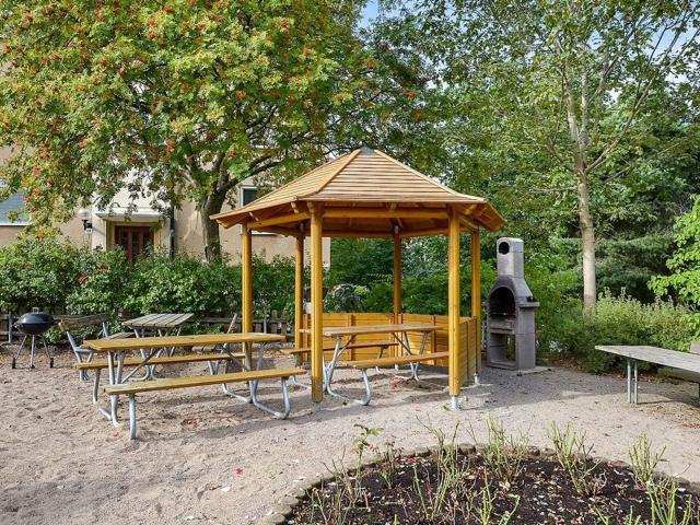 Bostadsrätt till salu i Bandhagen Axbergsgränd 10 | Länsförsäkringar Fastighetsförmedling