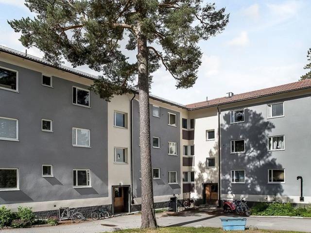 Bostadsrätt till salu i Bagarmossen Bergsrådsvägen 42 | Länsförsäkringar Fastighetsförmedling