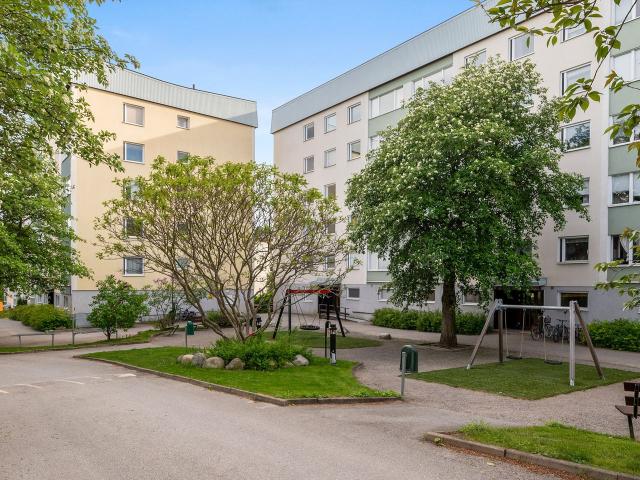Bostadsrätt till salu i Huddinge Sågstuvägen 11 | Länsförsäkringar Fastighetsförmedling