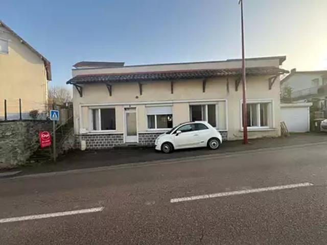 Bosmie l'Aiguille 87110 Location maison 3 pièces t3 jardin terrasse