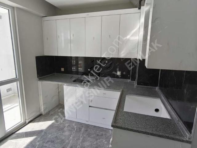 Bosnahersek Cd. Cepheli Oturuma Hazır 2.kat 2+1 kombili
