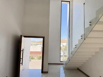 BOSQUE REAL CON RECAMARA EN PLANTA BAJA, ZONA VALLE ESCONDIDO