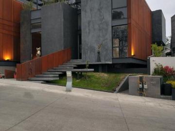 BOSQUE REAL, RESIDENCIA CON LUJO Y ARMONÍA ARQUITECTÓNICA