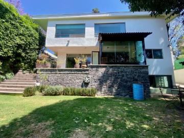 BOSQUES DE TETLAMEYA CON DOBLE FILTRO DE SEGURIDAD Y 120 M2 DE JARDÍN PLANO