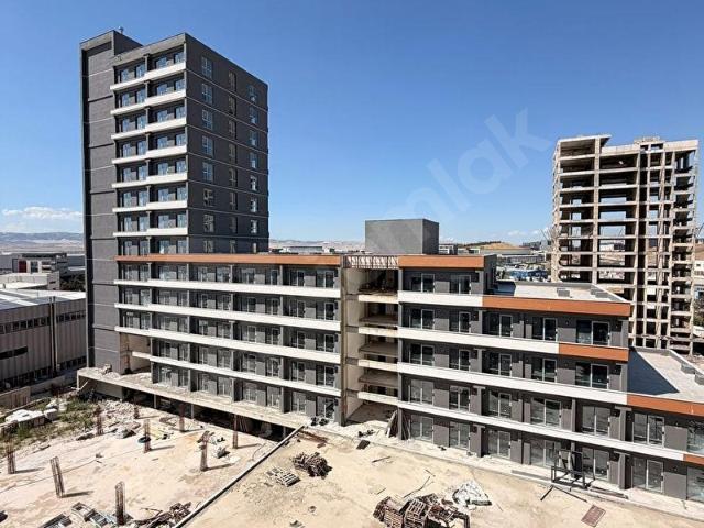 BOSS SARAY DA ÖN CEPHE B BLOK 1+1 SATILIK HOME OFİS !