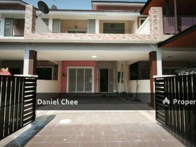 Botani Double Storey Terrace House For Rent