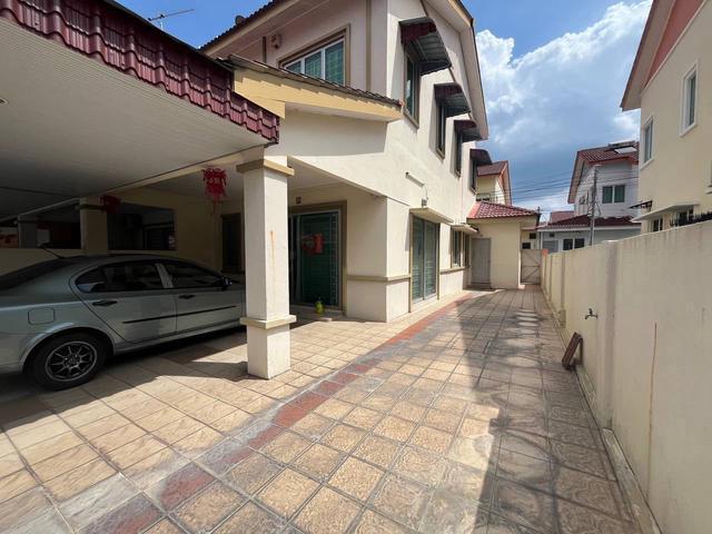 Botani Freehold Double Storey Intermediate Corner House For Sales