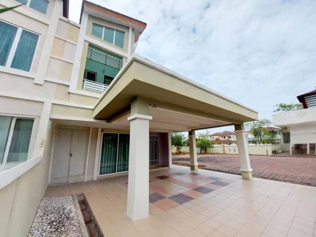 Botani Freehold Double Storey SemiD Corner House For Sales