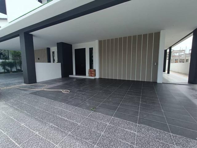 BOTANI LUXURY HOMES Bungalow Feel Below RM900K