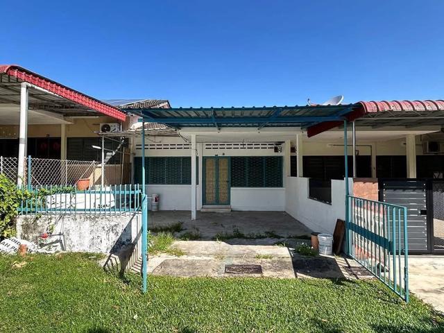 Botani song Choon single storey freehold terrace house for sale