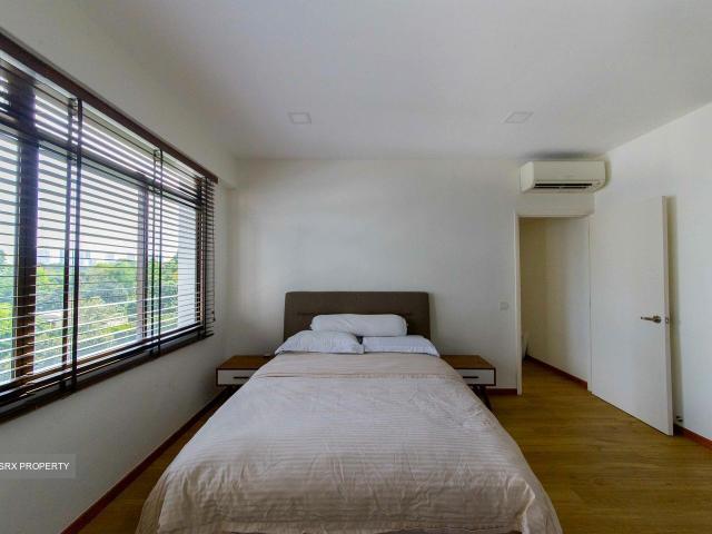 Botanic Gardens View D10, Apartment
