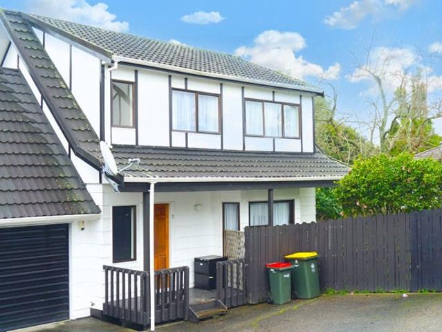 botany downs, 3 bedrooms