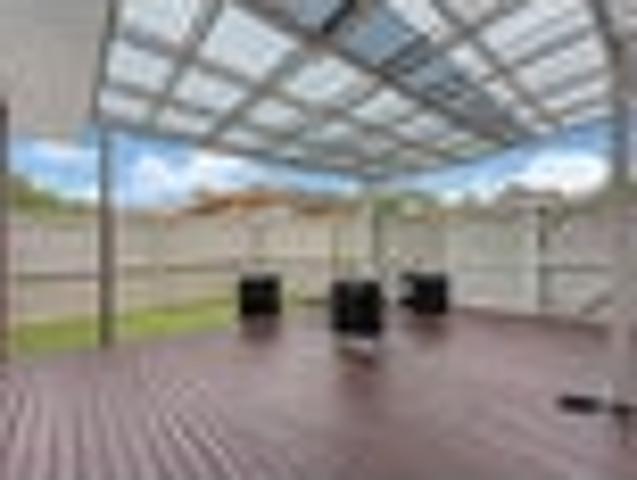 Botany Downs, 3 bedrooms, $720 pw