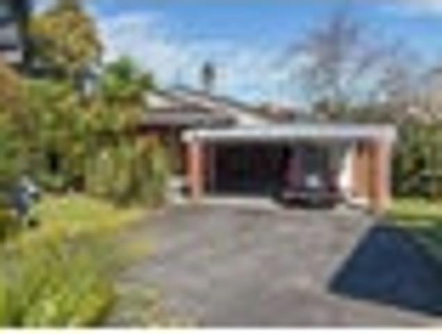 Botany Downs, 3 bedrooms, $750 pw