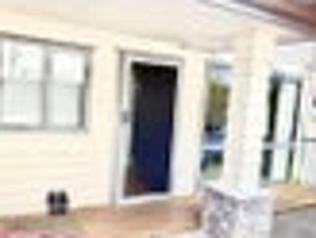 Botany Downs, 2 bedrooms, $590 pw
