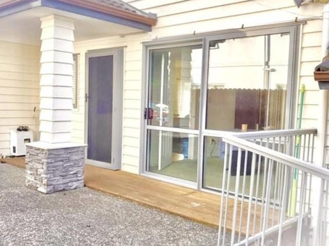 botany downs, 2 bedrooms