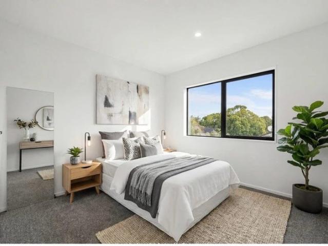 Botany Downs, 4 bedrooms