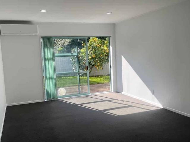 Botany Downs, 4 Bedrooms