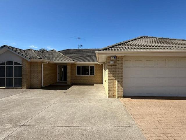 botany downs, 4 bedrooms