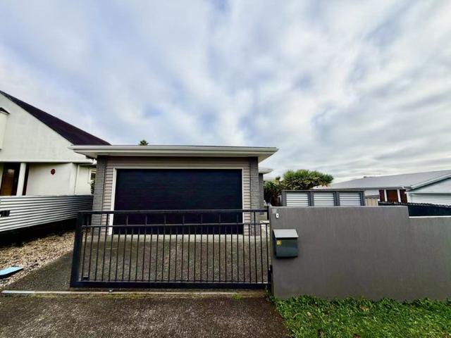 botany downs, 4 bedrooms