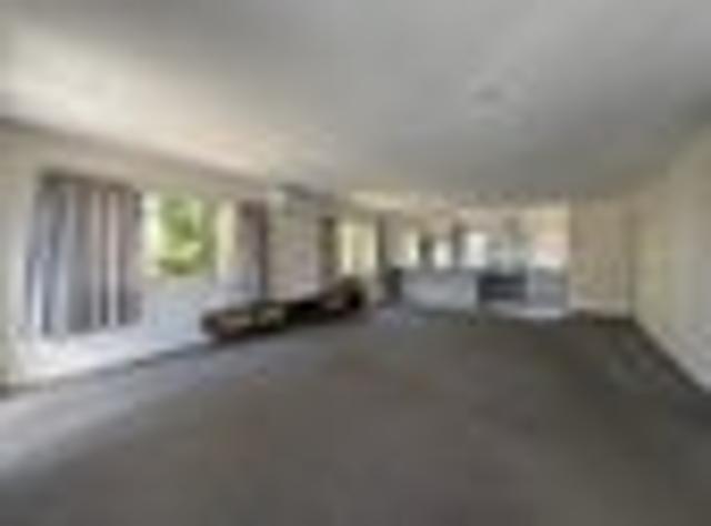 Botany Downs, 5 bedrooms, $930 pw