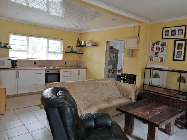Bothasig 2 Bedroom House, 45m2 Granny Flat, Garage
