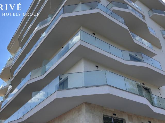 Botique Hotel la doar 100 m de mare / Jupiter – Cap Aurora