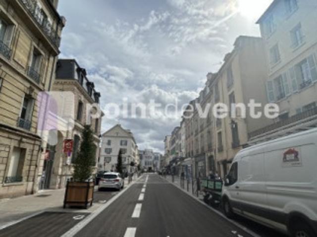 Boutique 78100