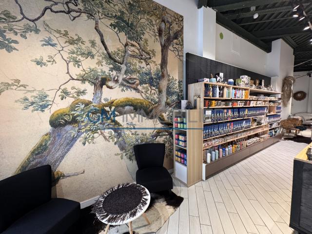 Boutique / Commerce 120 m2 Emplacement no1 Centre Leclerc ANGLET