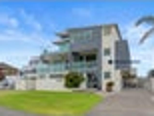 Boutique living on Victoria