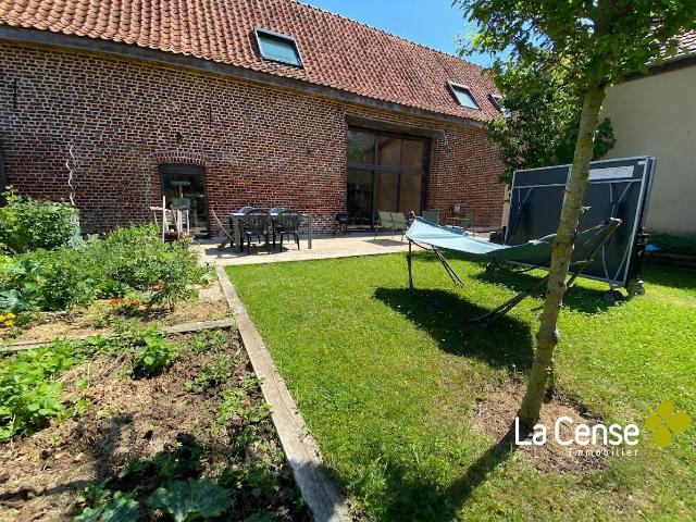 BOUVINES GRANGE rénovée de 195 m2