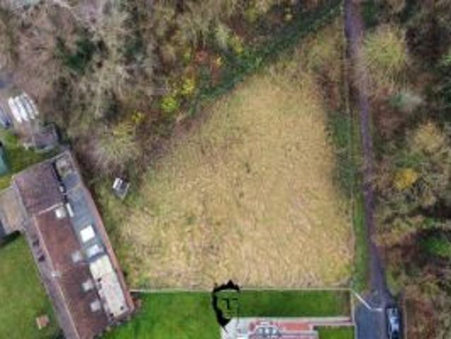 BOUWGROND OP RESIDENTIËLE LIGGING