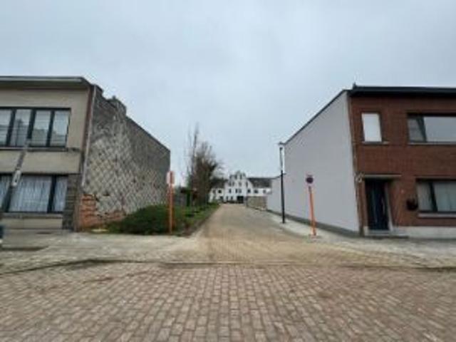 BOUWGROND VOOR EENGEZINSWONING
