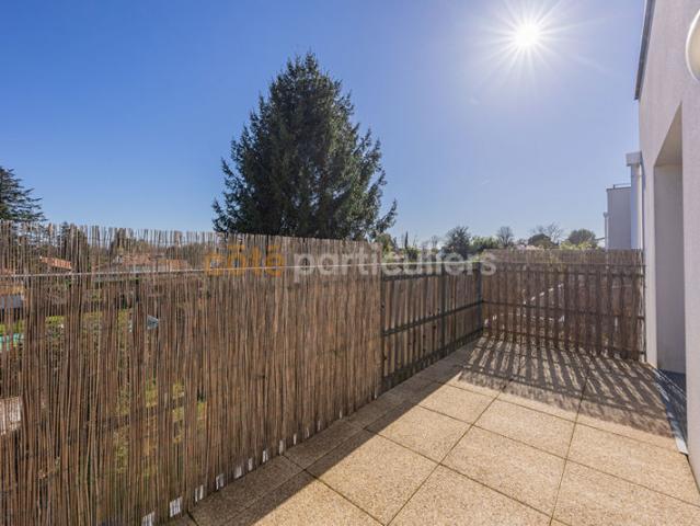 BOUAYE CENTRE BOURG APPARTEMENT 3 PIÈCES 66 m² TERRASSE PLACE DE PARKING