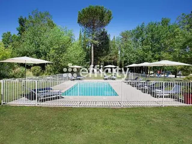 Bouc Bel Air 13320 Achat / Vente appartement 1 pièce t1 au dernier étage piscine
