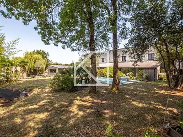 Bouchemaine 49080 Achat / Vente maison 8 pièces t8 piscine terrasse
