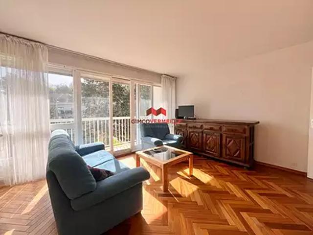 Bougival 78380 Achat / Vente appartement 3 pièces t3 au dernier étage cave