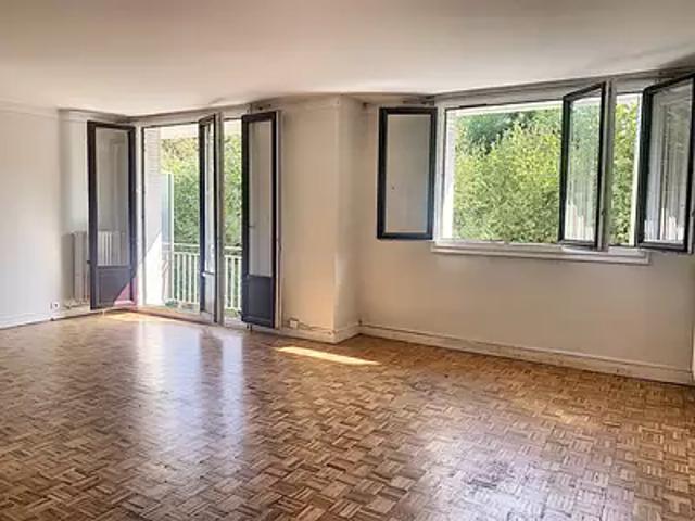Bougival 78380 Location appartement 4 pièces t4 piscine
