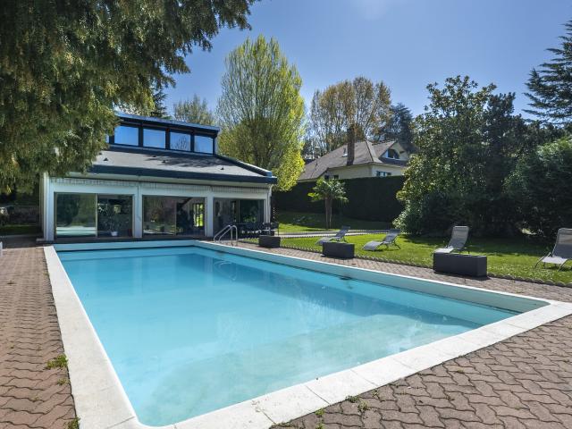 Bougival 78 Maison de prestige avec piscine