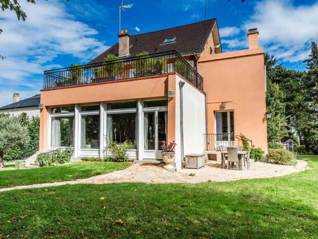 Bougival Grande Maison Familiale 7 Chambres 307m² Bougival