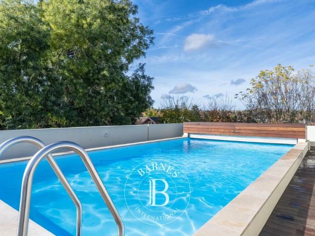 Bougival, Maison 4 Chambres 305 m² en location
