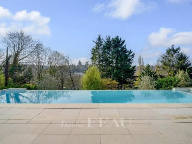 BOUGIVAL Maison d'architecte avec piscine 4 chambres
