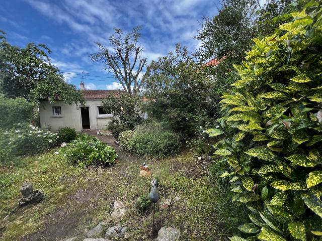 BOUGUENAIS MAISON DE 67 m2 parcelle de 300 m2